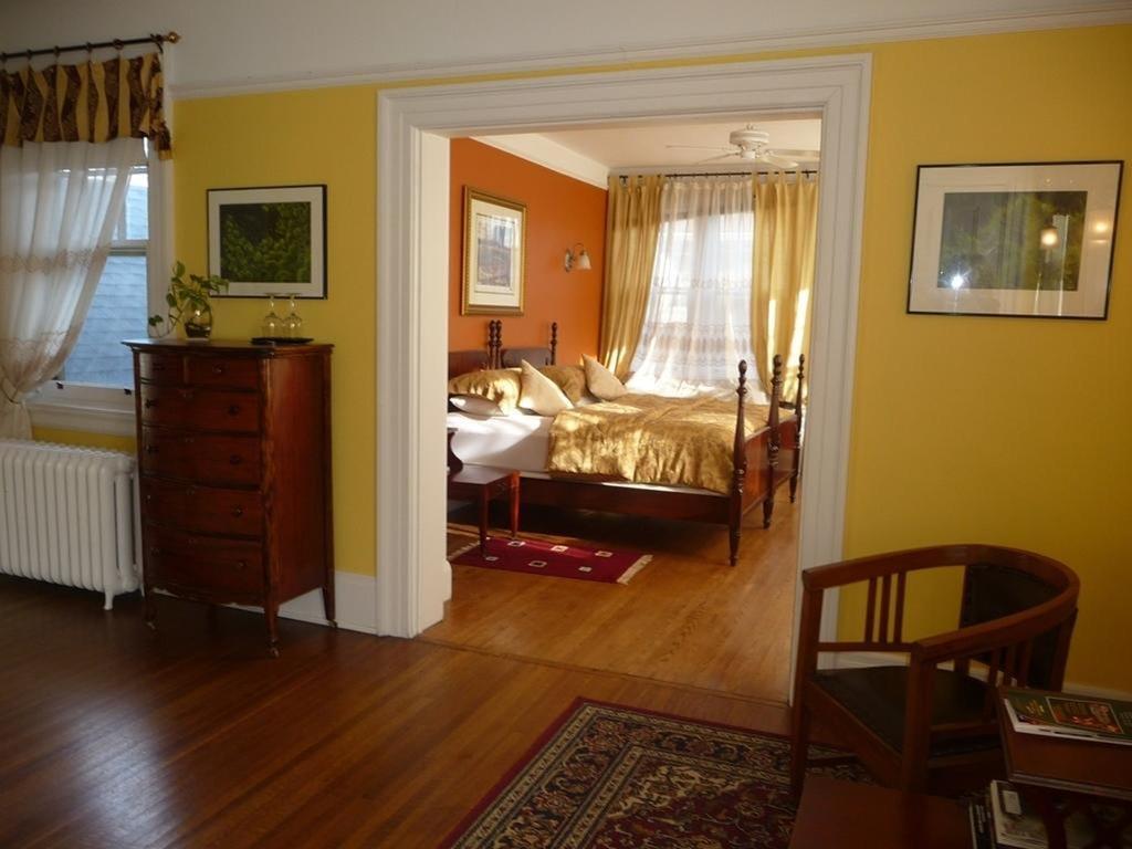 Springbank House Inn Saint Catharines Room photo